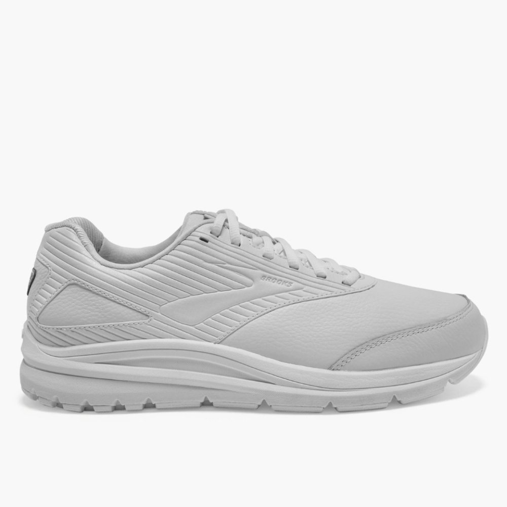 Nwot Brooks Addiction Sneakers size 5.5